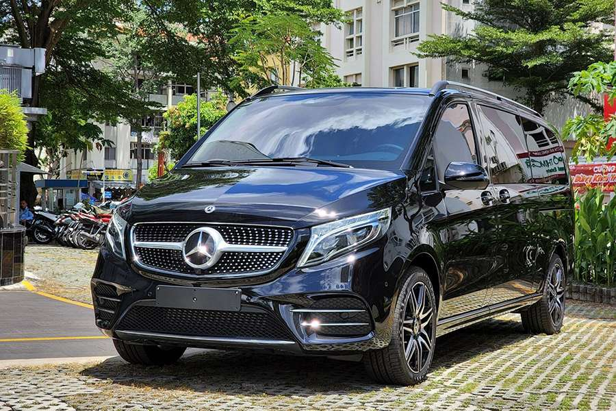 Xe sân bay Tân Sơn Nhất 24/7 – Thuê xe Huy Đạt – Phục vụ mọi lúc, mọi nơi